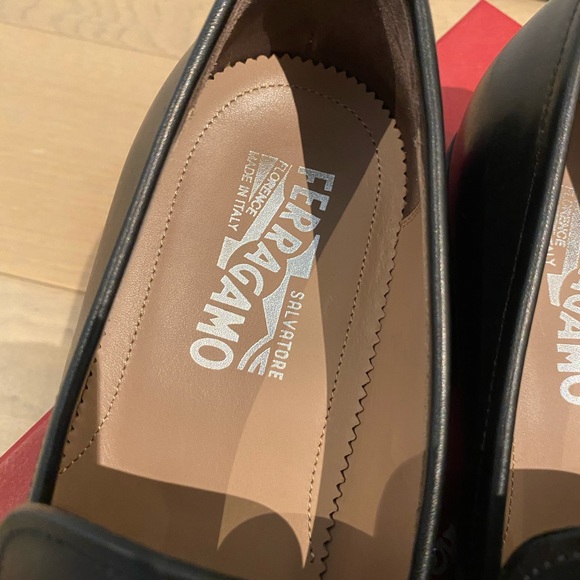 Salvatore Ferragamo Leather Loafer - Picture 2 of 7